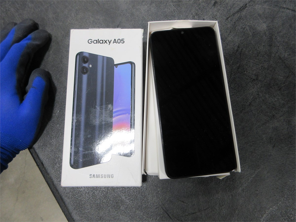 ASSORTED TECH LOT image 5