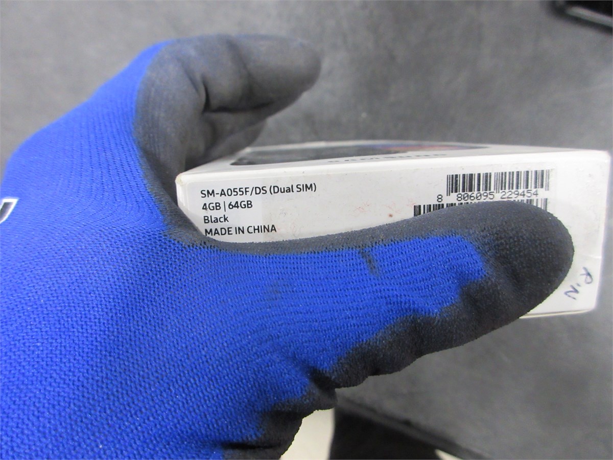 ASSORTED TECH LOT image 6