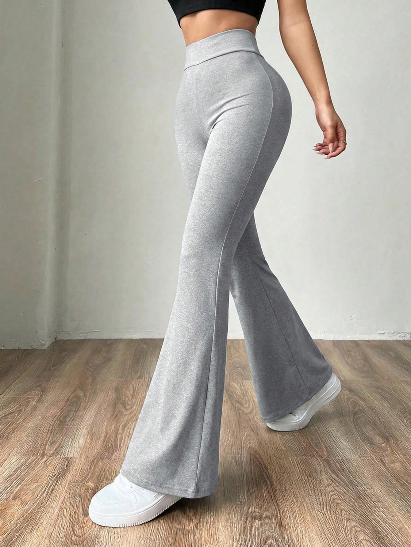 High waist , wide leg, eslastic pants - Monalisa of Lagos